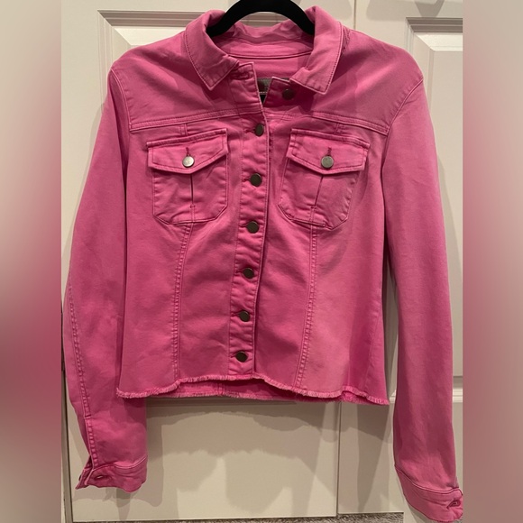 KUT from the Kloth Women's Kara Jacket-No Wst with Frayed Hem - Picture 3 of 8